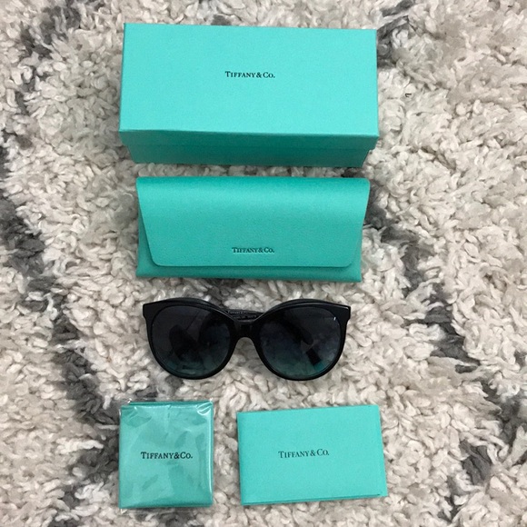 Tiffany & Co. Accessories - Tiffany & Co Sunglasses